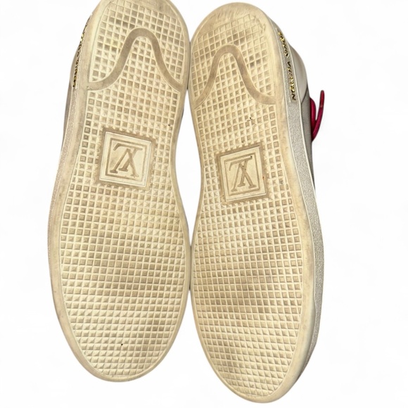 Louis Vuitton Women's FrontRow Sneakers - Picture 5 of 7